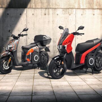 MÓ eScooter 125 e MÓ eKickScooter 65, nuovi scooter SEAT per la mobilità urbana