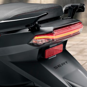 MÓ eScooter 125 e MÓ eKickScooter 65, nuovi scooter SEAT per la mobilità urbana