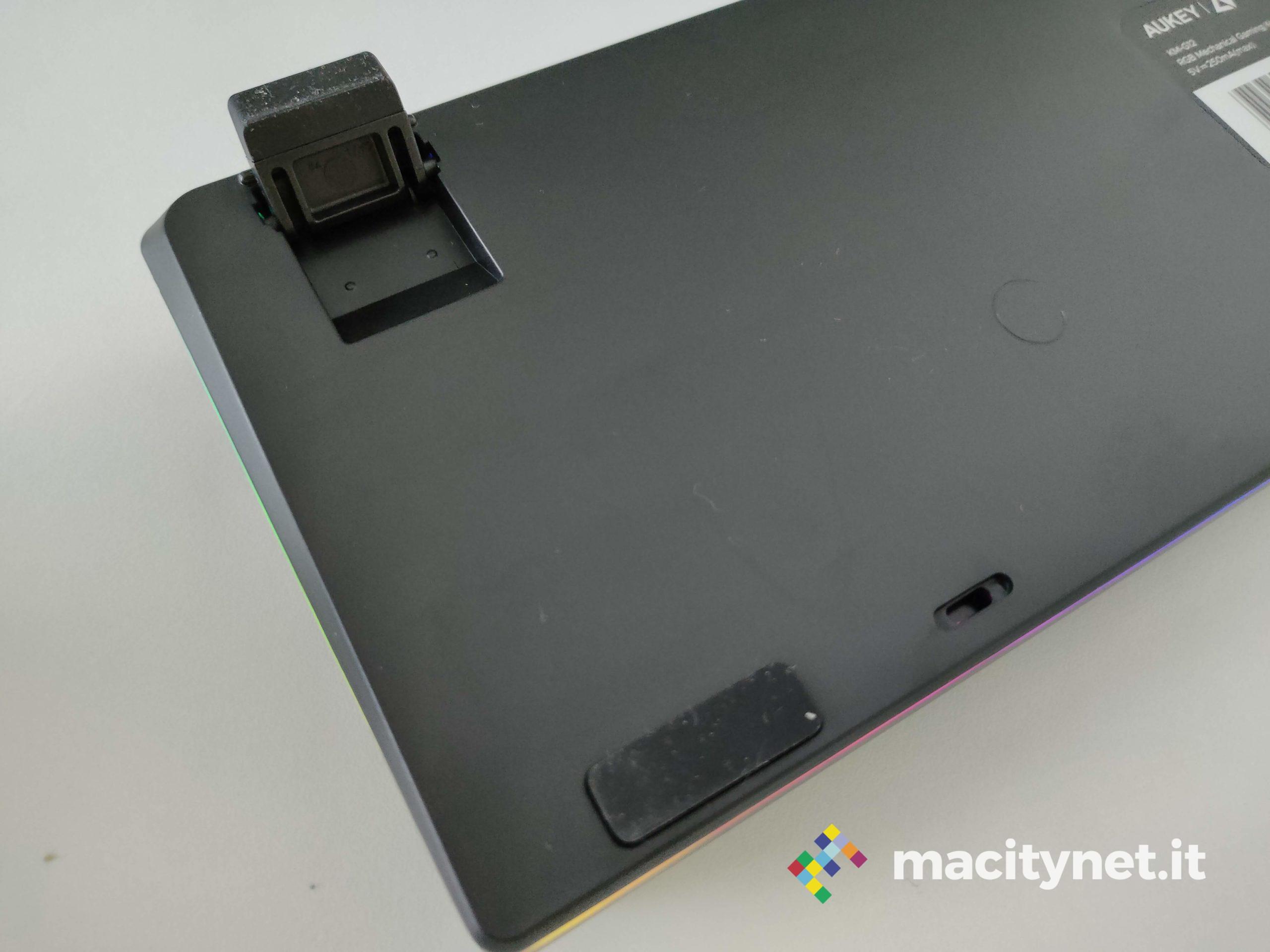 Recensione Aukey KM-G12, la tastiera meccanica per il gaming che non ti aspetti