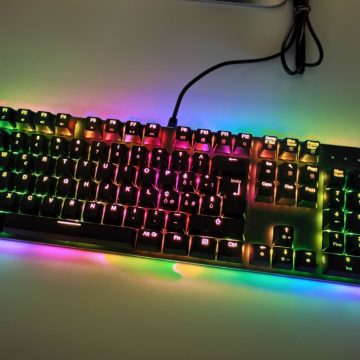 Recensione Aukey KM-G12, la tastiera meccanica per il gaming che non ti aspetti