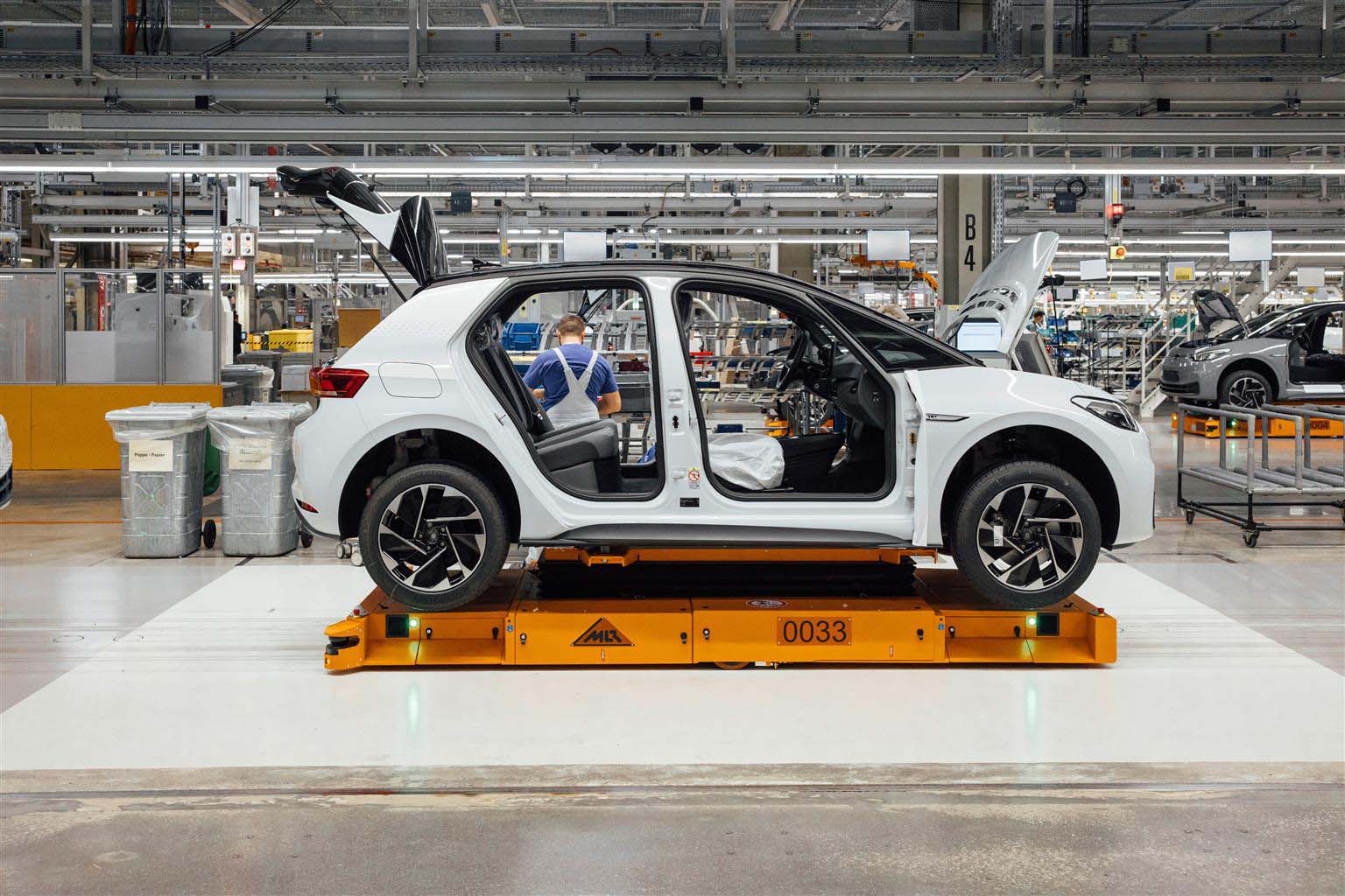 La fabbrica Volkswagen di Zwickau produrrà solo auto elettriche