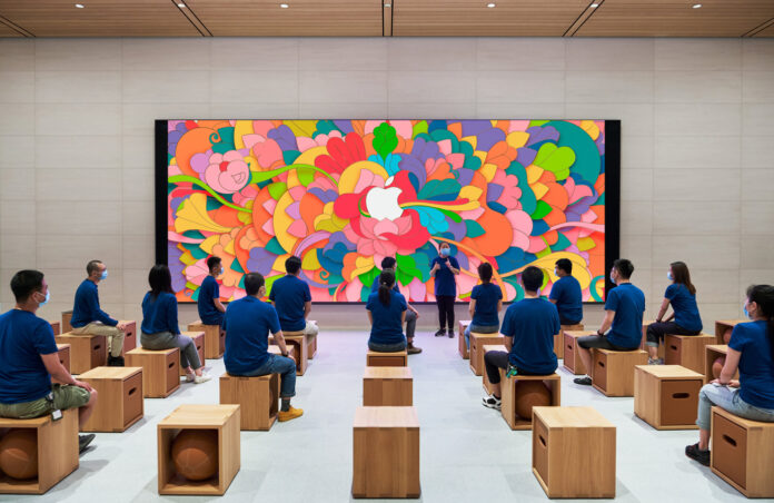 Cina, il nuovo store Apple Sanlitun apre oggi