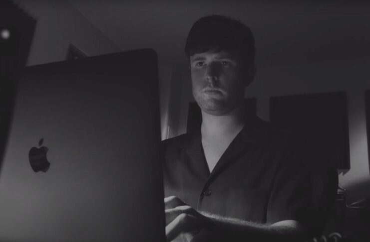 Apple pubblica due nuovi video Behind the Mac dedicati a foto e musica