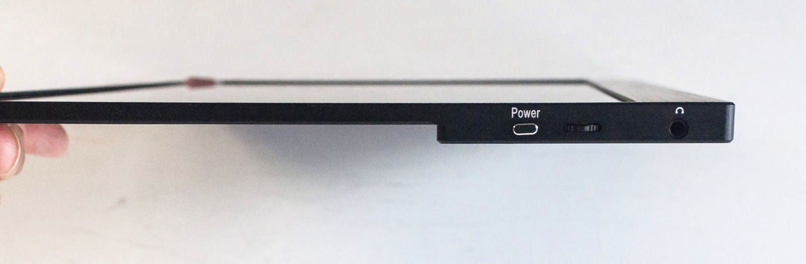 Recensione Desklab Portable Monitor, display portatile USB-C full optional