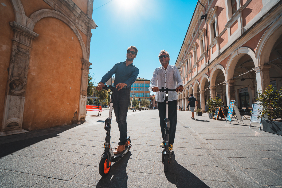 Cesena sceglie Helbiz per il noleggio di 200 monopattini elettrici