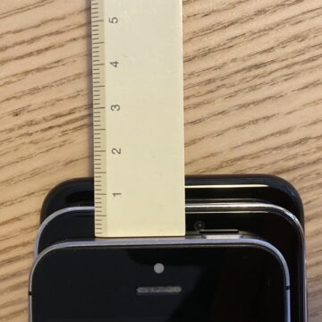 Il più piccolo degli iPhone 12, a metà tra iPhone 7 e iPhone SE di prima generazione
