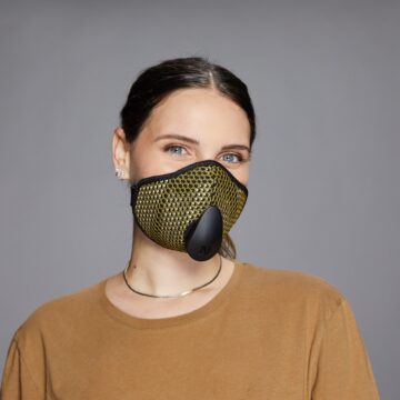 Arriva Narvalo Urban Mask, la mascherina smart per l’uso con smartphone e monopattini