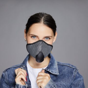 Arriva Narvalo Urban Mask, la mascherina smart per l’uso con smartphone e monopattini