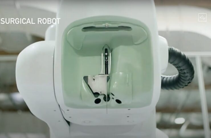 Elon Musk svela Neuralink V2, e collega il cervello di un maiale ad un computer