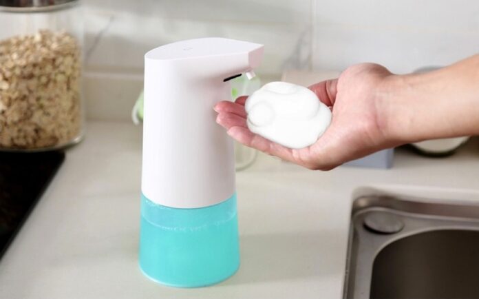 Solo 15 € per il dispenser automatico di sapone senza contatto, attento all’igiene delle mani