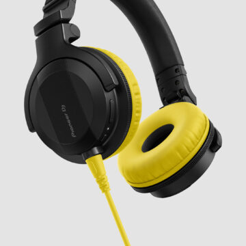 Pioneer DJ presenta le nuove cuffie HDJ-CUE1 con accessori intercambiabili