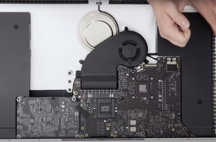 iMac 27” 2020 smontato svela le novità hardware