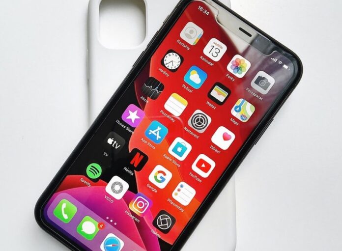 iPhone 12 riduzione costi scheda batteria