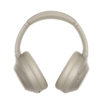 Le cuffie Sony WH-1000XM4 migliorano tutto, anche MP3 e musica in streaming
