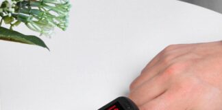 Pulsossimetro digitale a LED in super offerta su eBay a 10,99 euro