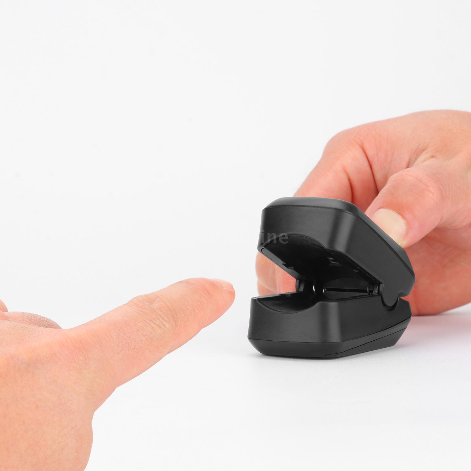 Pulsossimetro digitale a LED in super offerta su eBay a 10,99 euro