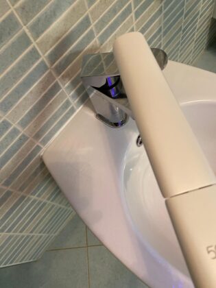 Sanificare oggetti con i raggi UV-C: la prova della borsa e della bacchetta di 59s