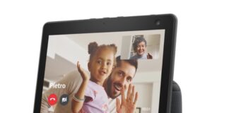 Tre Amazon Echo per i regali di Natale con Alexa: Echo 10