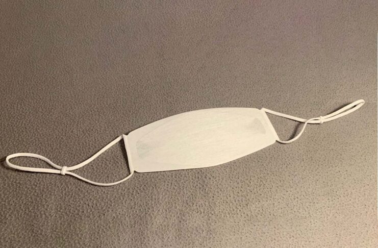 Unboxing di Face Mask, la mascherina protettiva di Apple