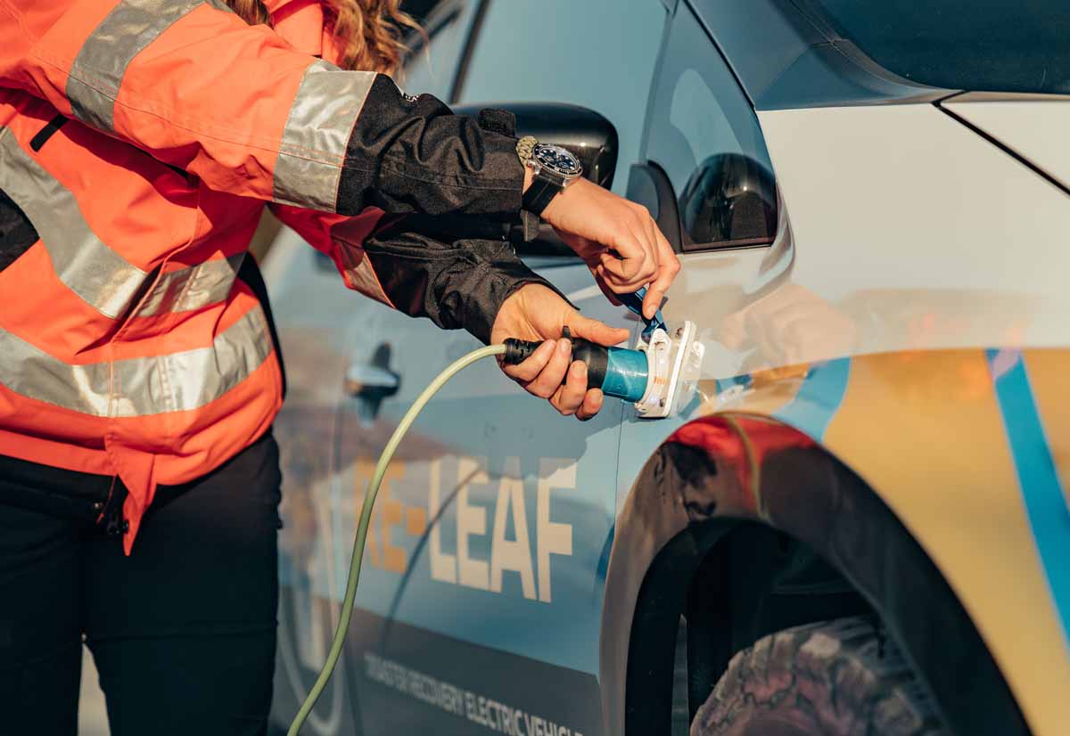 Nissan RE-LEAF, veicolo di primo soccorso con una fonte di energia sempre disponibile Nissan RE-LEAF, veicolo di primo soccorso con una fonte di energia sempre disponibile