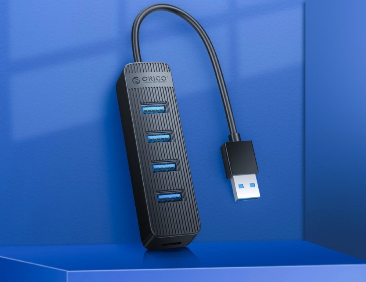 Solo 4 € la mini ciabatta USB per computer di ORICO, che aggiunge 4 porte USB 3.0