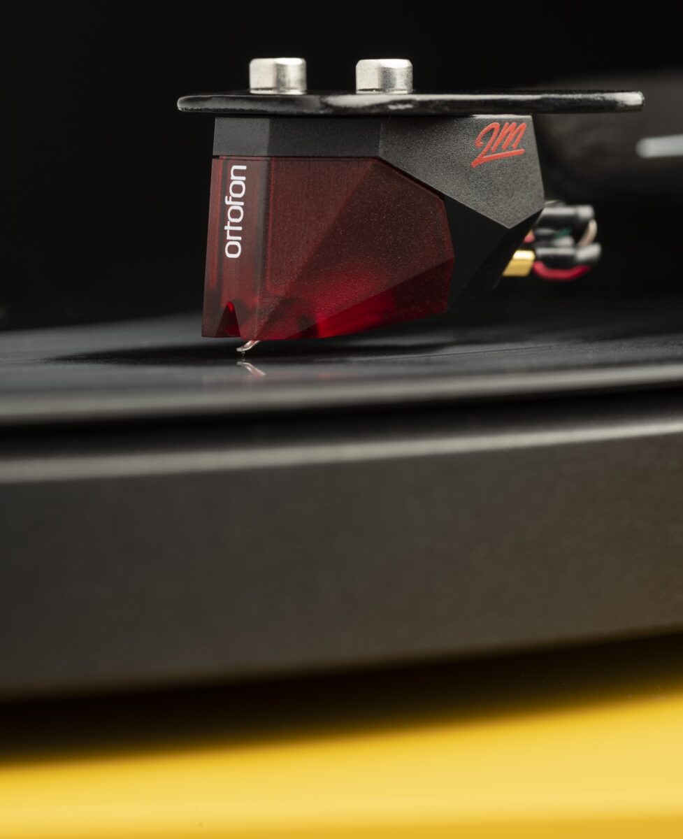Pro-Ject Debut Carbon EVO è il giradischi accessibile per audiofili