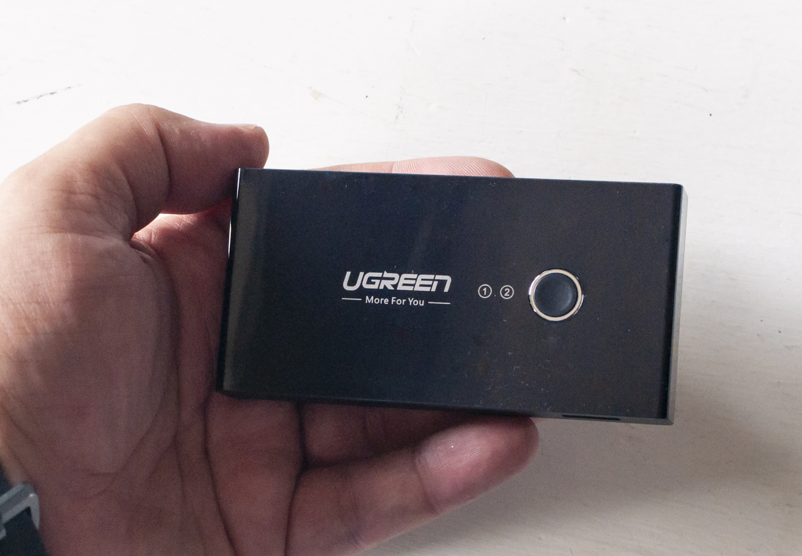 Recensione UGREEN 4 Porte USB 3.0 KVM Switch, come controllare due computer in modo trasparente