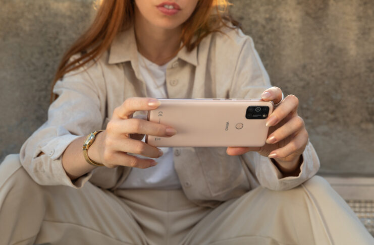 Wiko presenta View5 e View5 Plus, gli smartphone che necessitano di sole due cariche a settimana