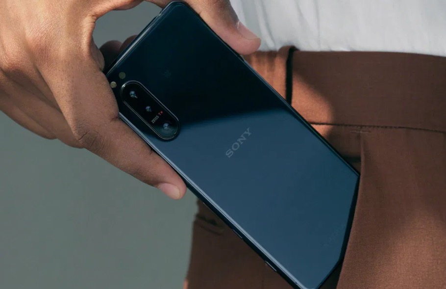 Sony presenta Xperia 5 II: il 5G che fa della fotografia, gaming e intrattenimento il suo forte