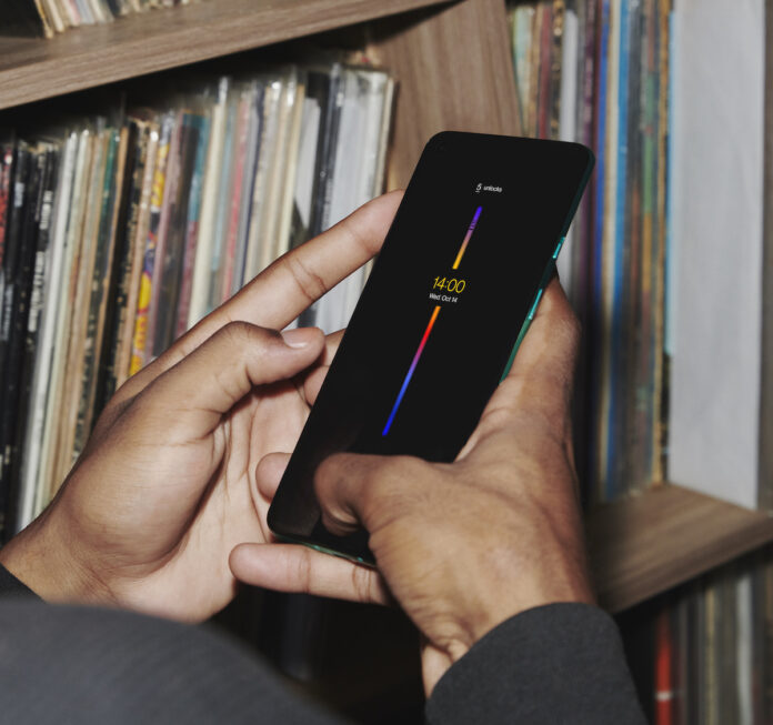 OnePlus presenta il flagship OnePlus 8T: ricarica velocissima e prestazioni al top