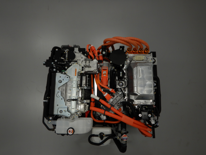 Toyota, tecnologia a celle a combustibile in un generatore a idrogeno Toyota, tecnologia a celle a combustibile in un generatore a idrogeno