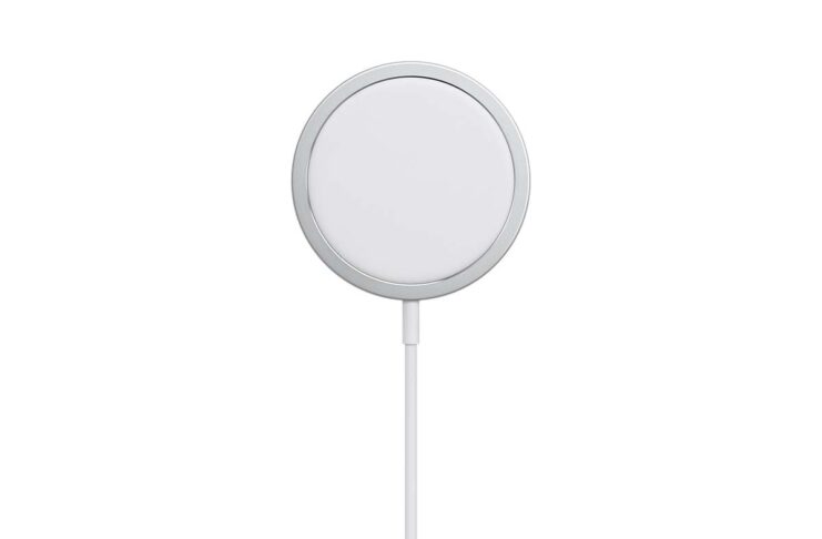 iPhone 12, la ricarica wireless supporta 15W ma solo con il MagSafe