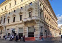 Apple Store via del Corso quasi finito: sarà presentato nel keynote di iPhone 12?