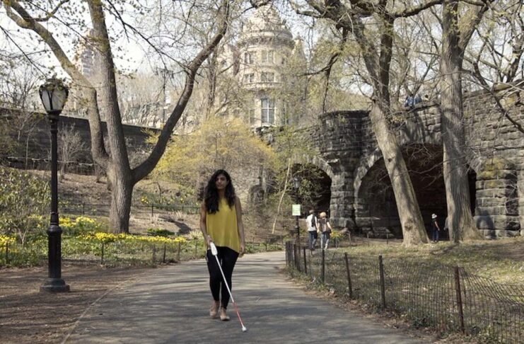 WeWalk, il bastone bianco per ciechi ed ipovedenti diventerà ancora più smart