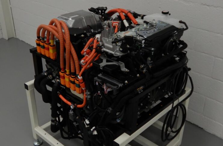 Toyota, tecnologia a celle a combustibile in un generatore a idrogeno