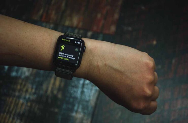 Apple spiega come ripristinare il monitoraggio con il GPS in caso di problemi dopo il passaggio a iOS 14 e watchOS 7