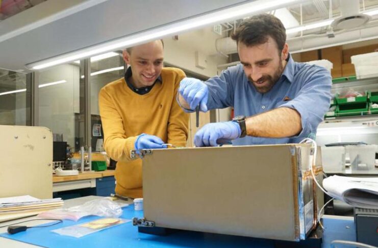 La Stazione Spaziale Internazionale ha il suo primo frigorifero