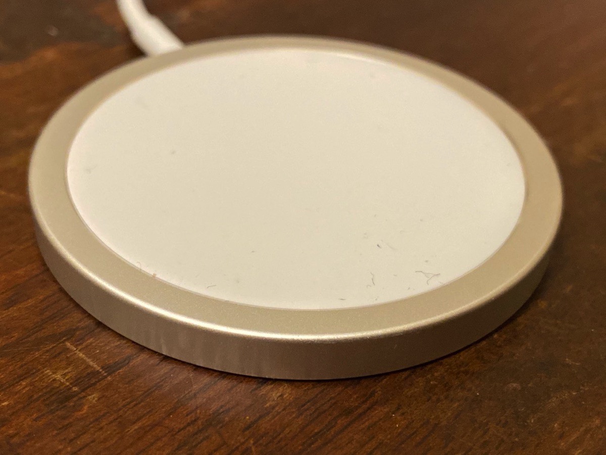 iPhone 12 Pro e magsafe arrivano in Italia: le prime immagini