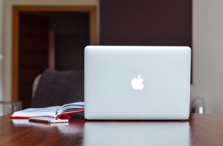 Apple registra 5 nuovi Mac e si prepara per gli iPhone 12