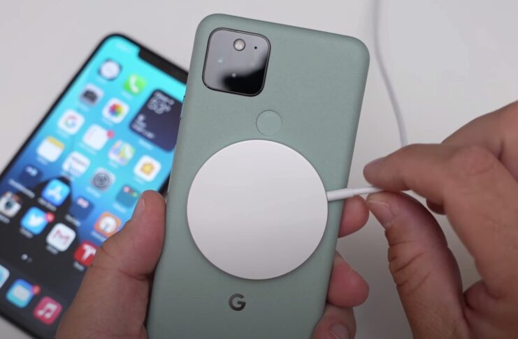 Il MagSafe di iPhone 12 funziona anche con alcuni smartphone Android
