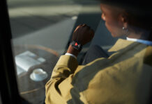 Oppo Watch arriva in Italia il 15 ottobre, a partire da 249 euro Oppo Watch arriva in Italia il 15 ottobre, a partire da 249 euro