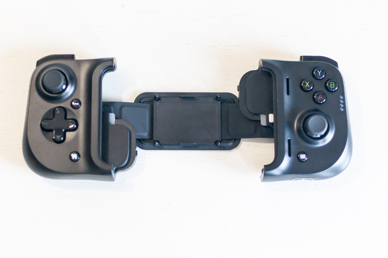 Razer Kishi Per IPhone – Controller Gaming Con Connessione Lightning, Zero Latenza E Design Ergonomico