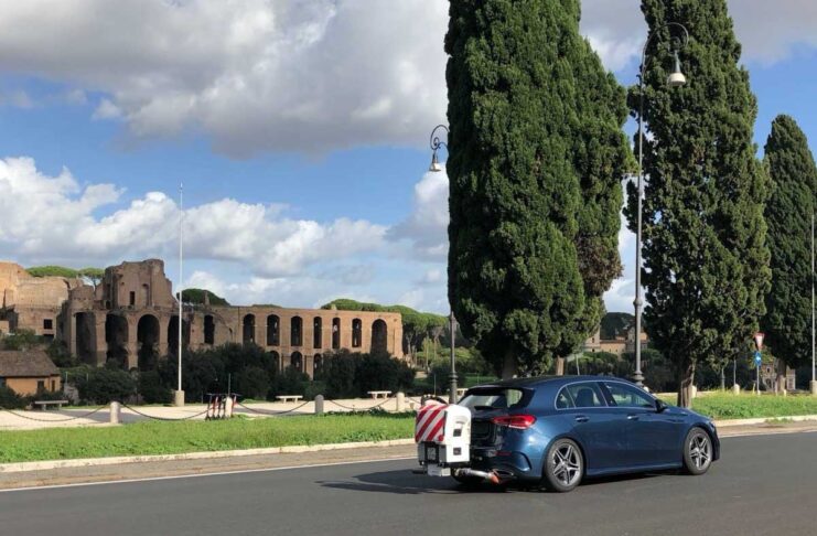 Mercedes e Bosch eseguono in Italia test sulle emissioni in condizioni di guida reale