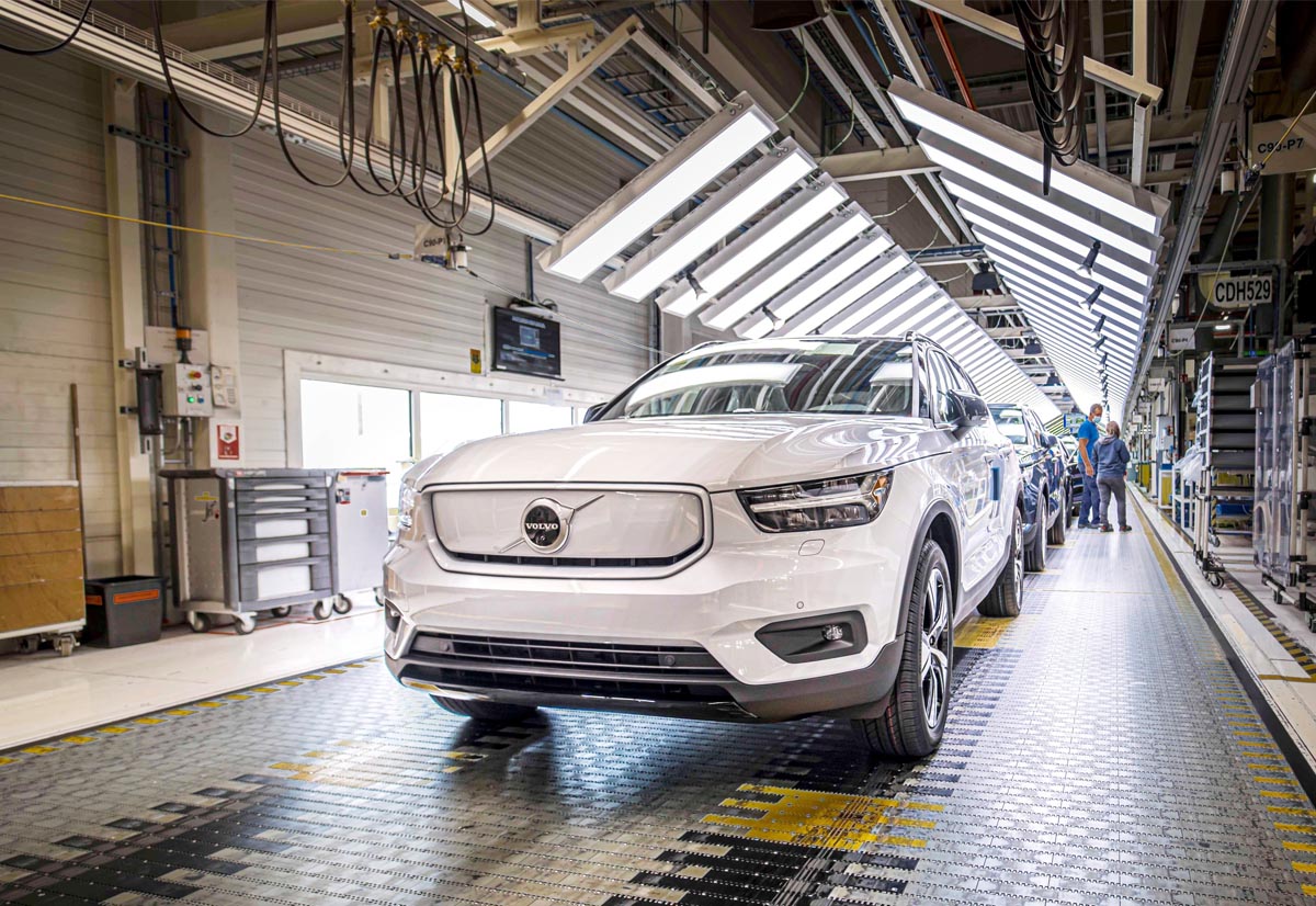 Volvo Cars, avviata la produzione della XC40 Recharge a trazione solo elettrica