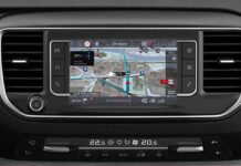 Citroën Connect Nav, informazioni di viaggio in 3D sul display del TouchPad Citroën Connect Nav, informazioni di viaggio in 3D sul Display del TouchPad