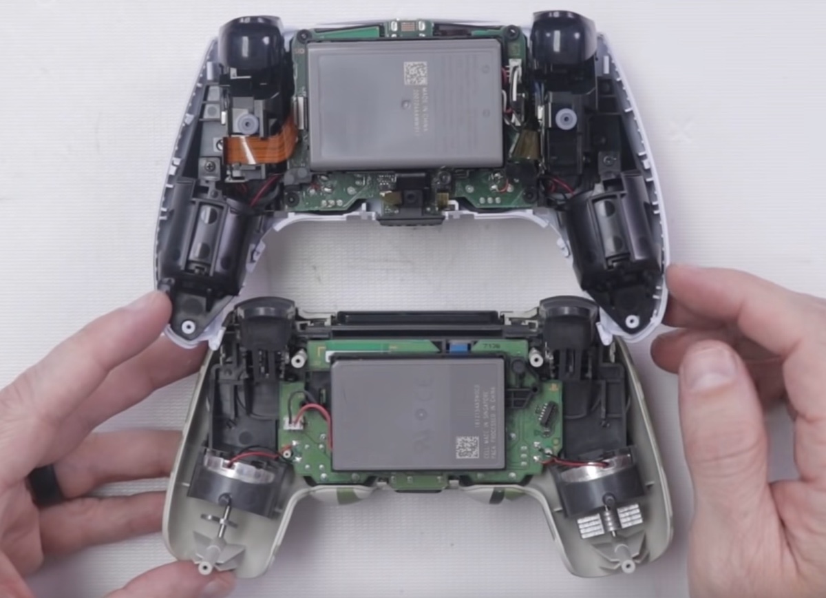 Controller PS5 DualSense smontato: ecco tutti i segreti