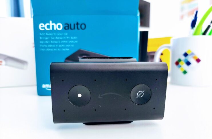 Recensione Echo Auto, Alexa in auto: serve davvero? A chi?