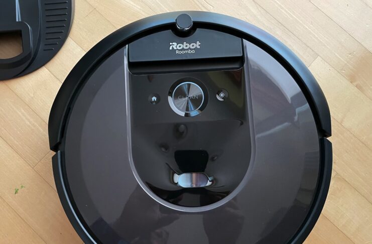 Recensione Robot aspirapolvere Roomba i7+ un anno dopo: un iRobot al vostro servizio