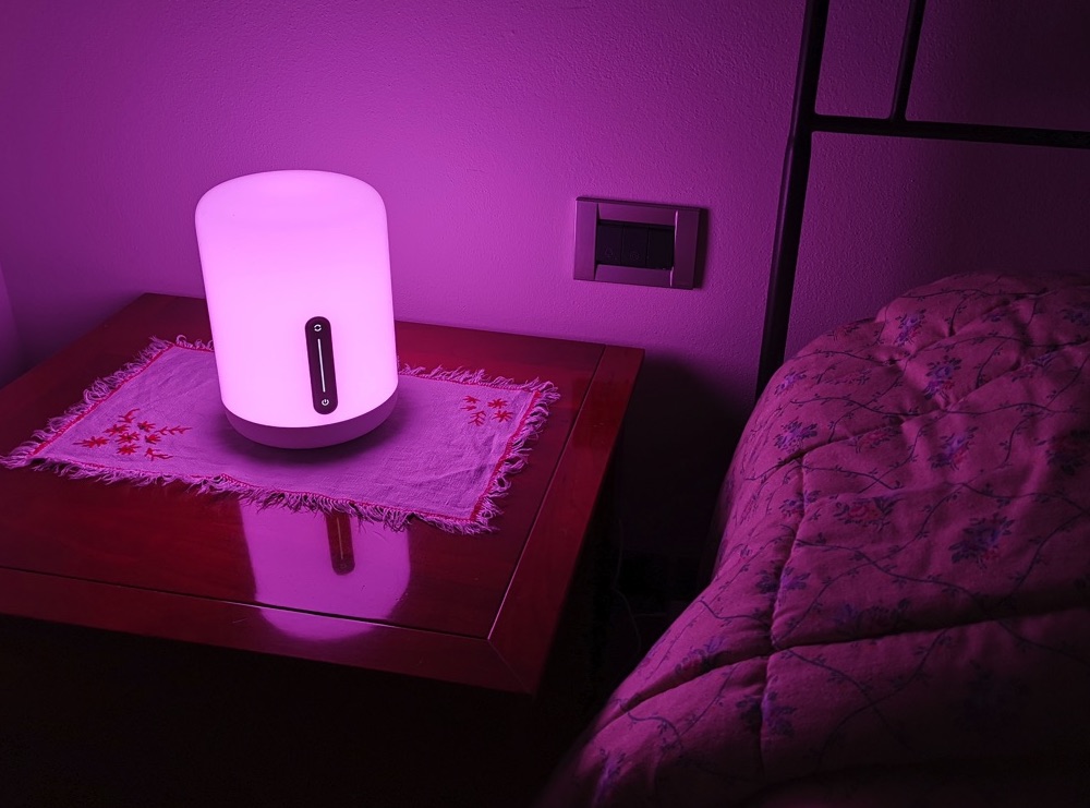 Offerte eBay per casa e illuminazione smart: Nest Mini 2 e Hub da 29 euro