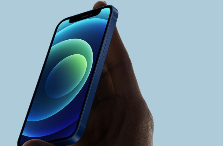 Utenti iPhone 12 mini lamentano un problema nella sensibilità del blocco schermo